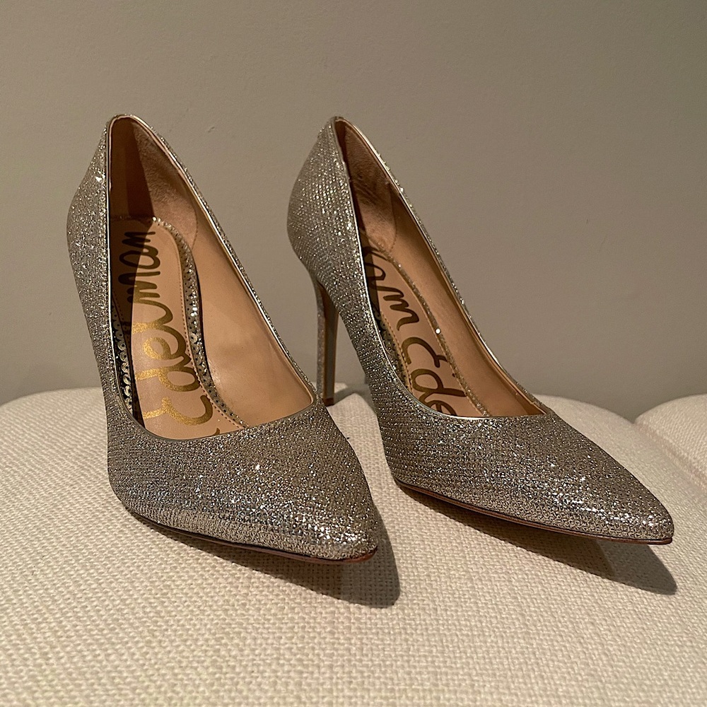 Sam Edelman Metallic Lame Pumps, size 6